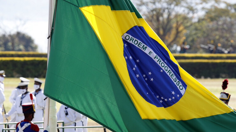البرازيل ترفض"إقصاء" روسيا من مجموعة العشرين