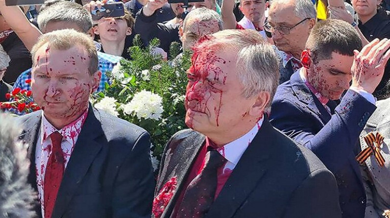 تعرض السفير الروسي في وارسو لاعتداء.. وموسكو تُعلق