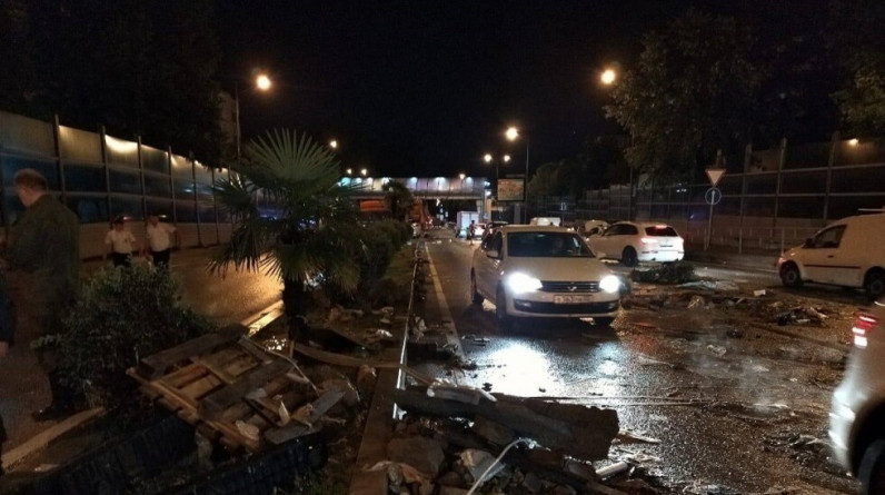 وفاة شخص واحد بسبب الأمطار الغزيرة في سوتشي