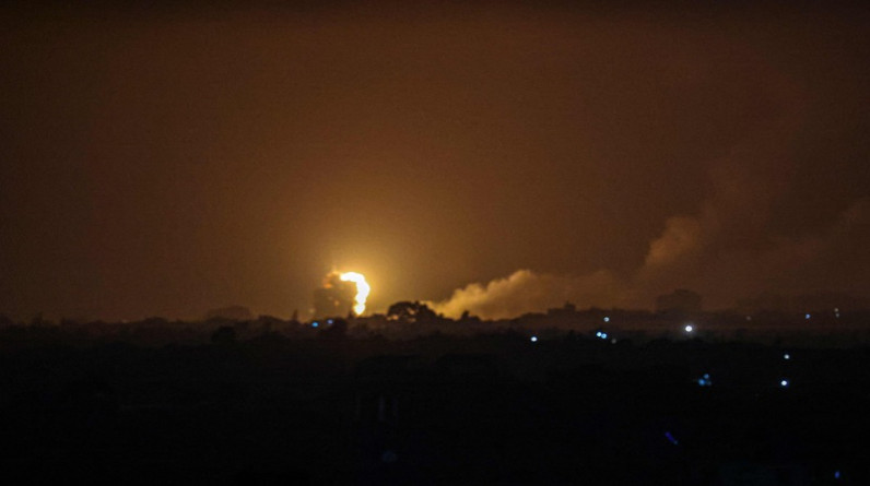 إطلاق صاروخ مضاد.. غارة جوية إسرائيلية على موقع للمقاومة جنوب قطاع غزة