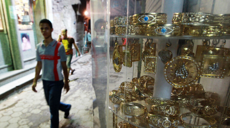 مصر.. سعر الذهب يرتفع بشكل كبير ويسجل سعرا لأول مرة في تاريخ البلاد