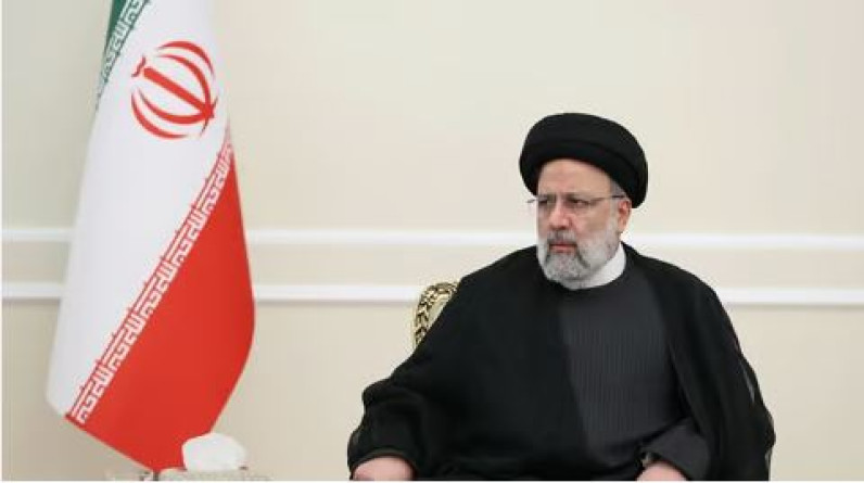 التلفزيون الإيراني: رئيس الأركان يأمر باستخدام إمكانات الجيش والحرس الثوري لعمليات الإنقاذ