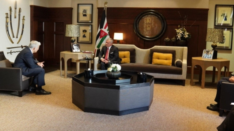 وزير الخارجيّة الإسرائيليّ يلتقي الملك عبد الله في عمّان