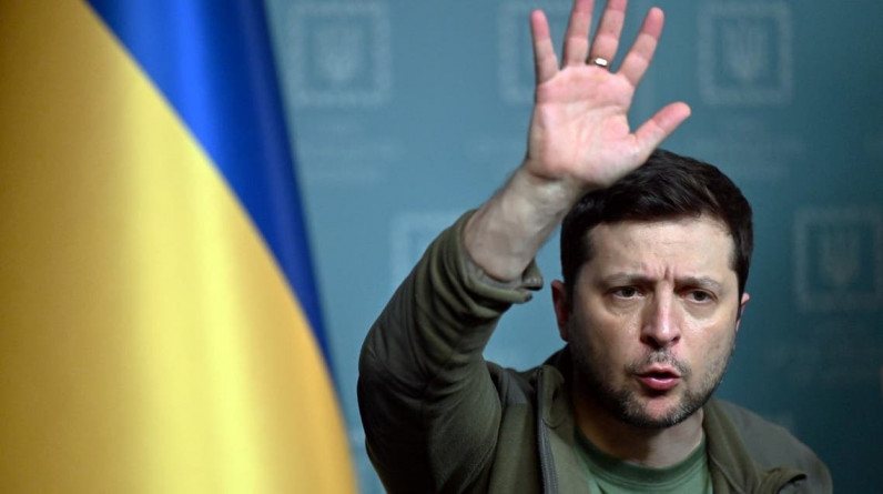 الرئاسة الأوكرانية: زيلينسكي مستعد لبحث أي قضايا سياسية مع روسيا