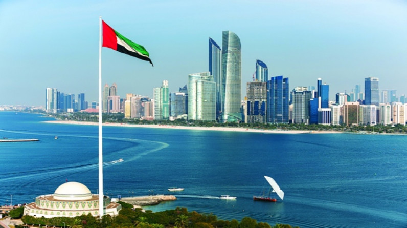الإمارات ترد على تقرير يزعم رفض محمد بن زايد التحدث مع بايدن