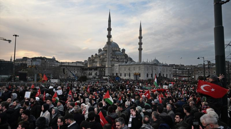 مظاهرات في ولايات تركية تضامنًا مع غزة