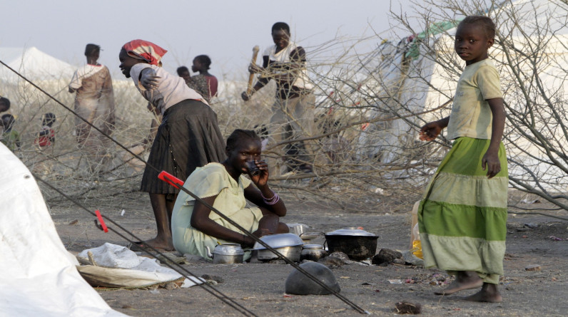 لوموند: اقتصاد السودان يدخل مرحلة الانهيار بعد شهرين من الحرب