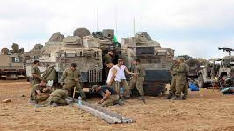 إذاعة جيش الاحتلال: سحب الفرقة 98 من الحرب في غزة إلى حدود لبنان