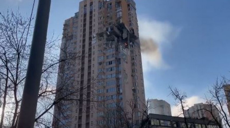 الدفاع الروسية تكشف حقيقة الصاروخ الذي ضرب مبنى سكنيا بالعاصمة كييف
