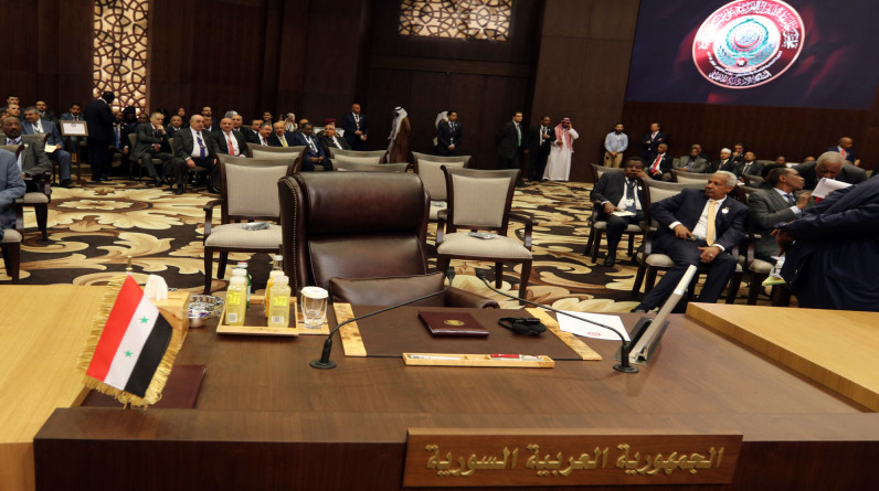 اجتماع بين ممثلين من الجامعة العربية وعدة دول لبحث الأزمة السورية