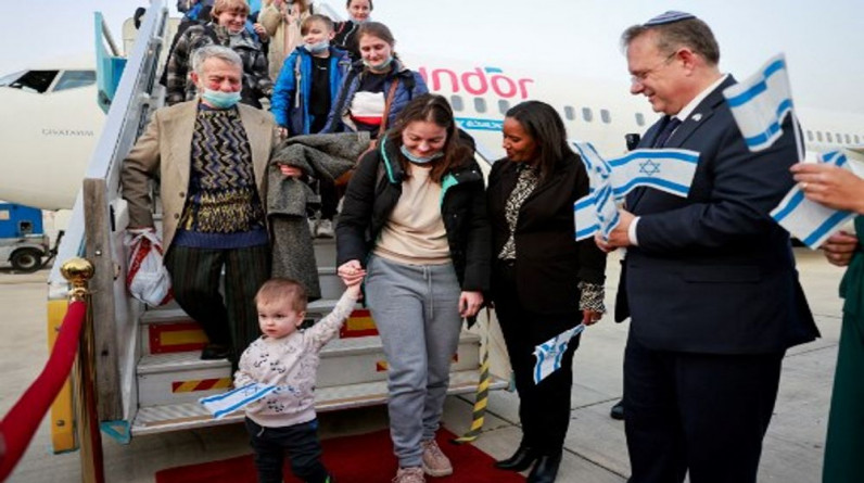 الوكالة اليهودية تضع مخططا لتوسيع هجرة الاف اللاجئين من أوكرانيا إلى إسرائيل