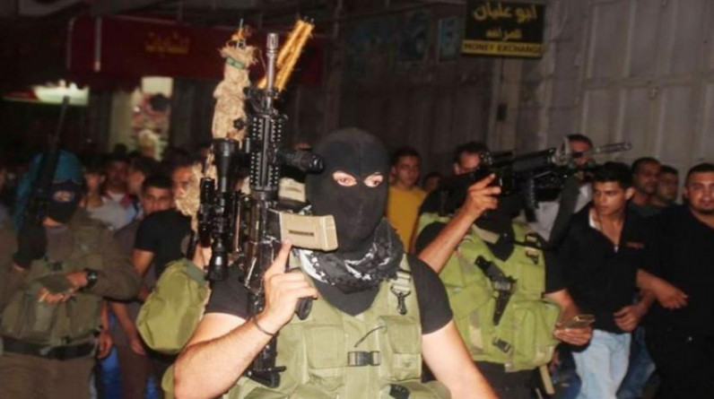 يديعوت: تضاؤل ​​قوة السلطة الفلسطينية في الضفة الغربية يدعو للقلق