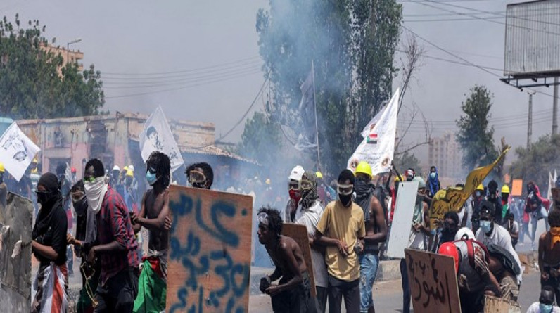 السودان: ارتفاع عدد ضحايا الاشتباكات القبلية إلى 105 قتلى
