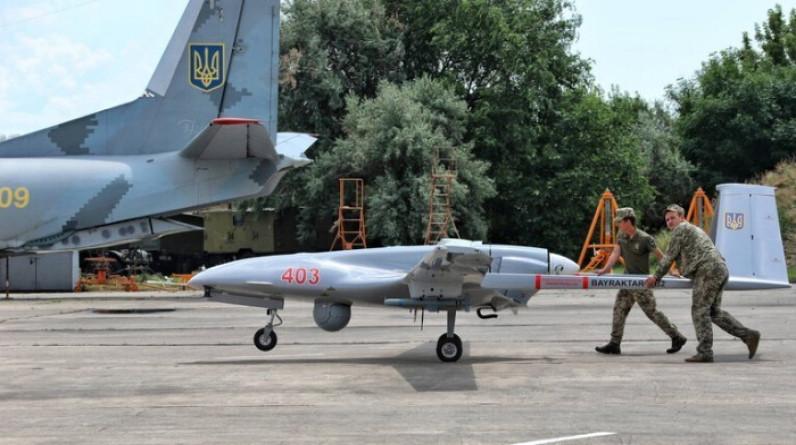 أوكرانيا تشيد بالطائرات المسيرة التركية: أظهرت فاعلية في محاربة روسيا