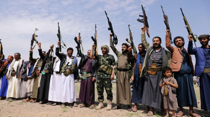 مسؤول سعودي كبير: الحوثيون قدّموا مبادرة لوقف إطلاق النار