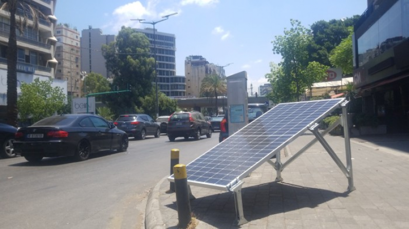 مغتربو لبنان يتبرعون بـ100 ألف دولار لدعم الطاقة الشمسية ببلادهم