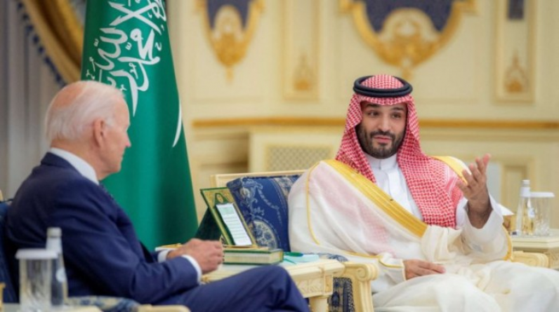 "مراهقة" و"خيارات صفرية".. الإعلام السعودي يرد على الانتقادات الأمريكية