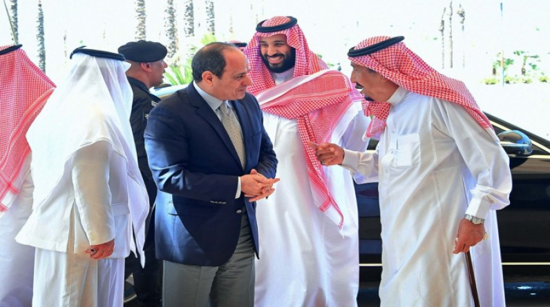 مصر تدعم قرار السعودية بخفض إنتاج النفط رغم تضررها منه اقتصاديا