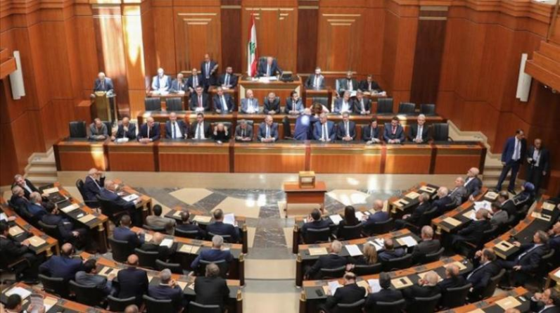 البرلمان اللبناني يخفق في انتخاب رئيس للمرة الخامسة... والورقة البيضاء تفوز