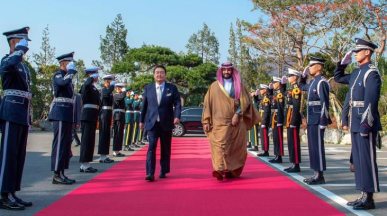 الأمير محمد بن سلمان يغادر كوريا ويبعث ببرقية شكر لرئيسها