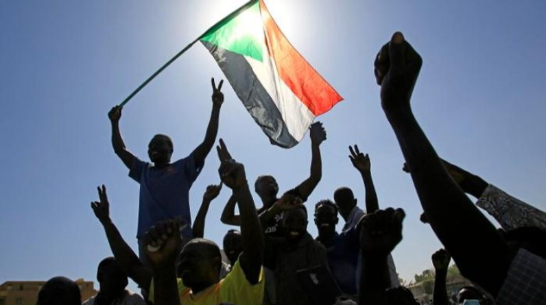 اتفاق التسوية في السودان.. اختراق جديد يقرأ "رسائل البرهان"