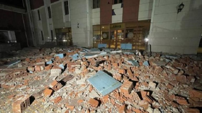 ارتفاع ضحايا زلزال تركيا إلى قتيل و50 مصابا