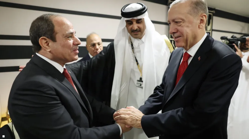 "اجتماع مخابراتي" بين مصر وتركيا.. وحديث عن عودة السفراء
