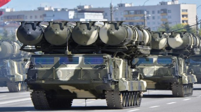 روسيا تطالب إسرائيل بعدم عرقلة نقل أسلحتها من سورية لأوكرانيا