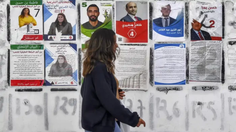 الجارديان: برلمان تونس المرتقب ضعيف يسيطر عليه الرجال