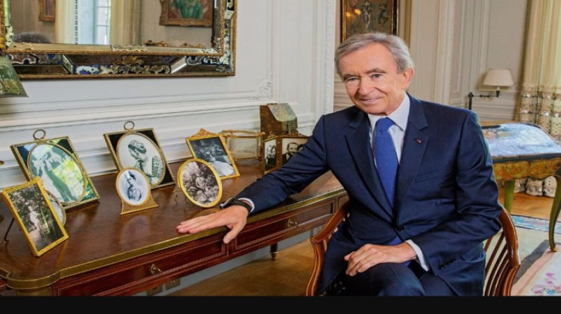 بلومبرج: الفرنسي برنار آرنو يتصدر قائمة أثرياء العالم في 2022