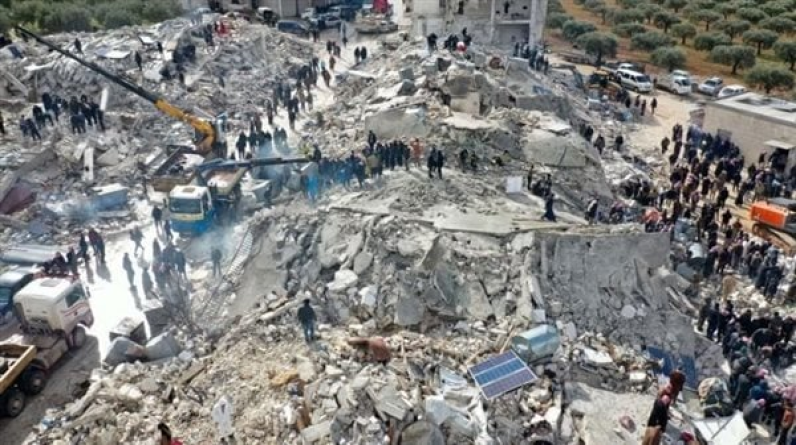 صحفي تركي يشكر الرئيس السيسي علي تقديم مساعدات لـ المتضررين من الزلزال