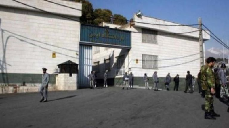 معتقلون إسبان.. إيران تفرج عن حقوقية وتحتفظ بمشجع كرة قدم