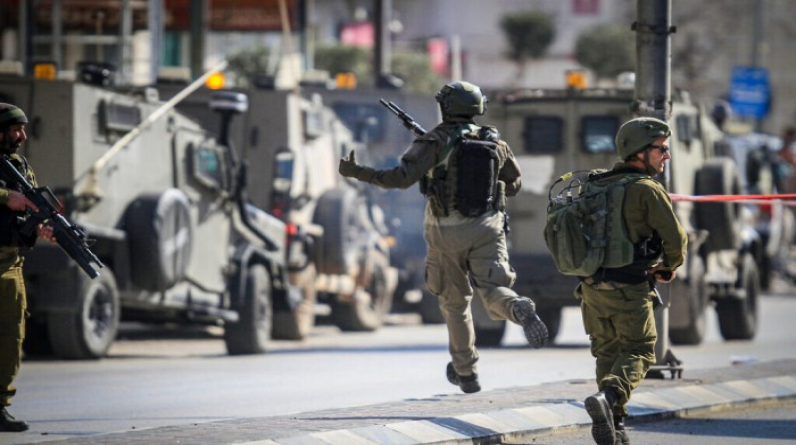 غداة هجوم المستوطنين.. الجيش الإسرائيلي يفرض حصارا مشددا على نابلس