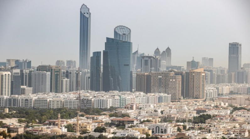 الإمارات تصدر قائمة المستثنين من ضريبة الشركات.. تعرف عليهم