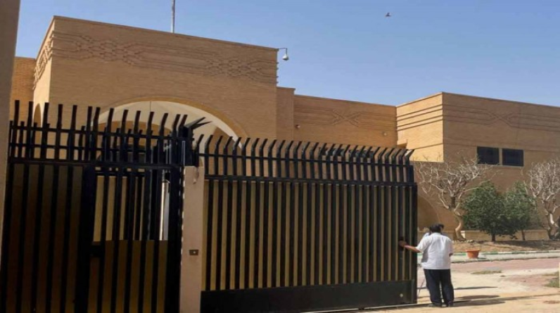 للمرة الأولى منذ 7 أعوام.. سفارة إيران في السعودية تفتح أبوابها