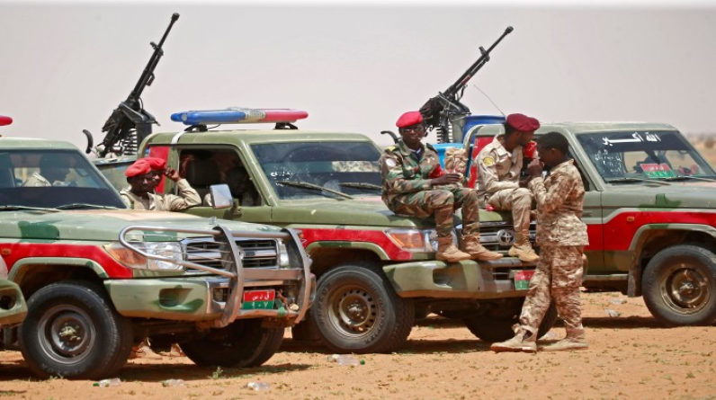تحركات سودانية لإزالة التوتر بين الجيش والدعم السريع