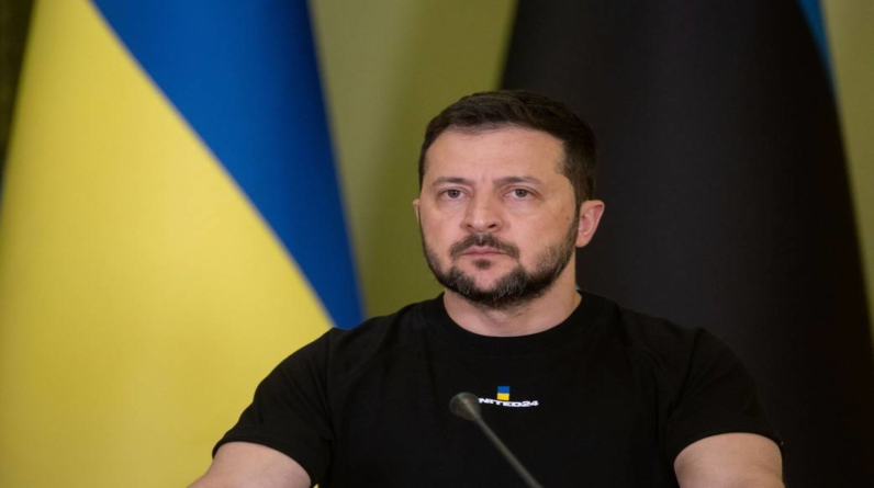 زيلينسكي: على روسيا أن تهيئ مواطنيها لخسارة الأراضي الأوكرانية