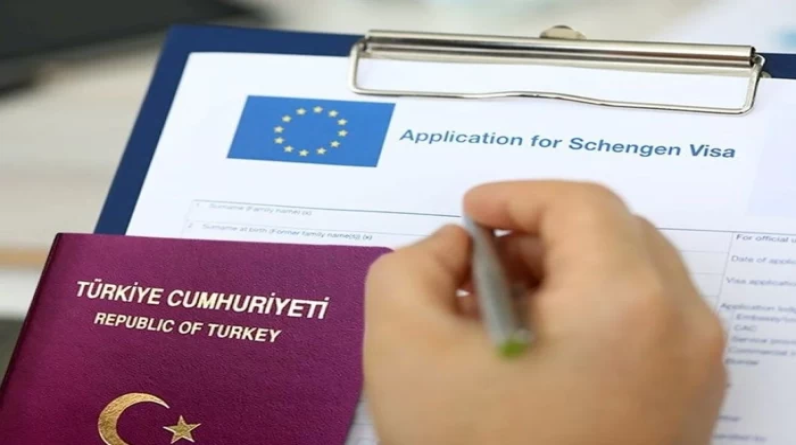 تركيا وأوروبا.. هل يمكن حل الخلافات حول تأشيرات شنجن؟