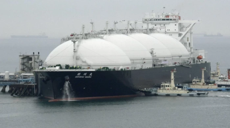 رويترز: اليابان تغازل قطر ودول الخليج لشراء الغاز المسال