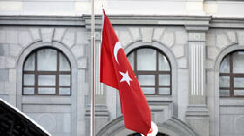الرئاسة التركية: تركيا ليست دولة يمكن لبايدن "رشوتها"
