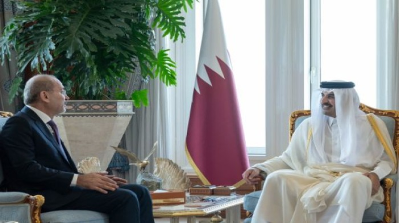 سلمها الصفدي.. أمير قطر يتلقى رسالة شفهية من ملك الأردن