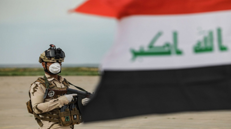 مئات من ضباط الجيش العراقي سابقين وحاليين يستلمون قطع أراض من وزارة الدفاع ليكتشفوا الخديعة