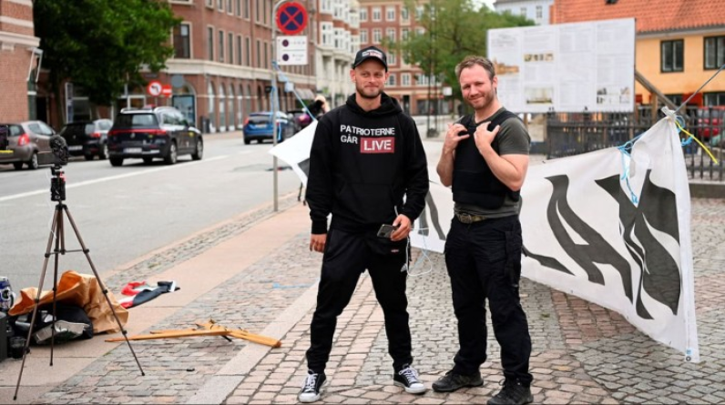 للمرة الثالثة خلال أسبوع.. إحراق المصحف أمام سفارة عربية في كوبنهاجن