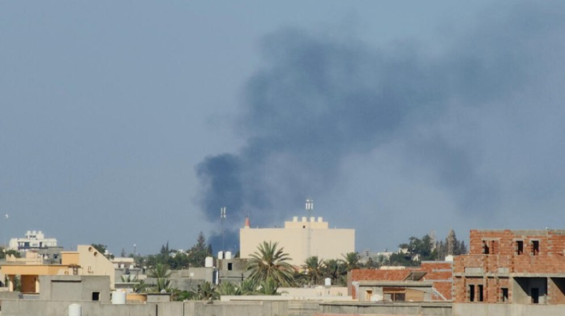ليبيا.. هدوء حذر يسود طرابلس غداة اشتباكات عنيفة ودعوات عربية لتغليب الحوار
