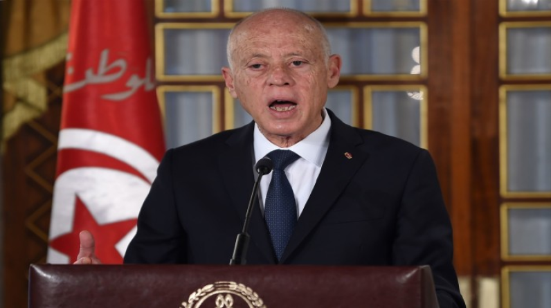الرئيس التونسي يأمر بتأجيل زيارة وفد أوروبي لبلاده