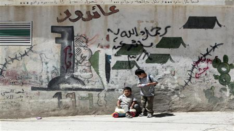 عماد توفيق عفانة يكتب: 23 عاماً على انتفاضة الأقصى ودور المخيمات البطولي