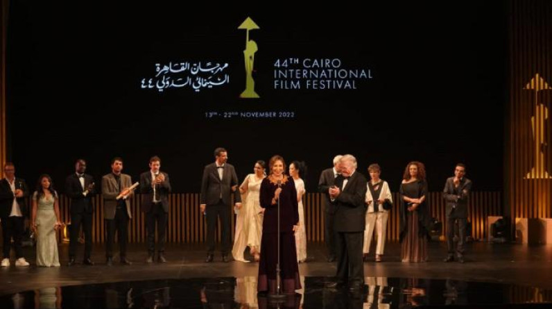جوائز مهرجان القاهرة السينمائي الدولي.. الهرم الذهبي لفيلم "علم"