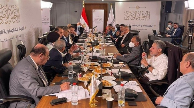 الحوار الوطني في مصر يدعو لنقاشات مجتمعية