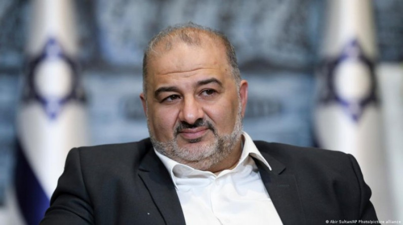 منصور عباس لا يستبعد الانضمام لحكومة نتنياهو المقبلة