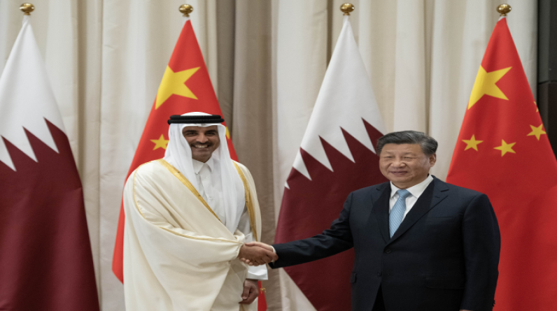 كارنيجي: دوافع وانعكاسات صفقة الغاز الضخمة بين قطر والصين